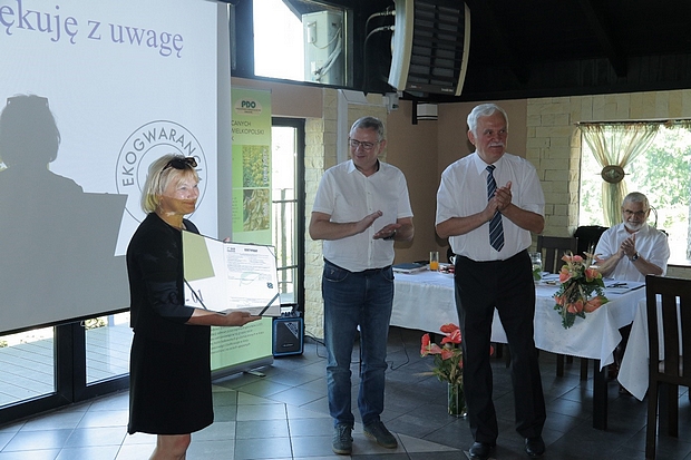 Zdjęcie 4 Wręczenie Certyfikatu spełniania wymagań ekologicznych dla SDOO w Węgrzcach
