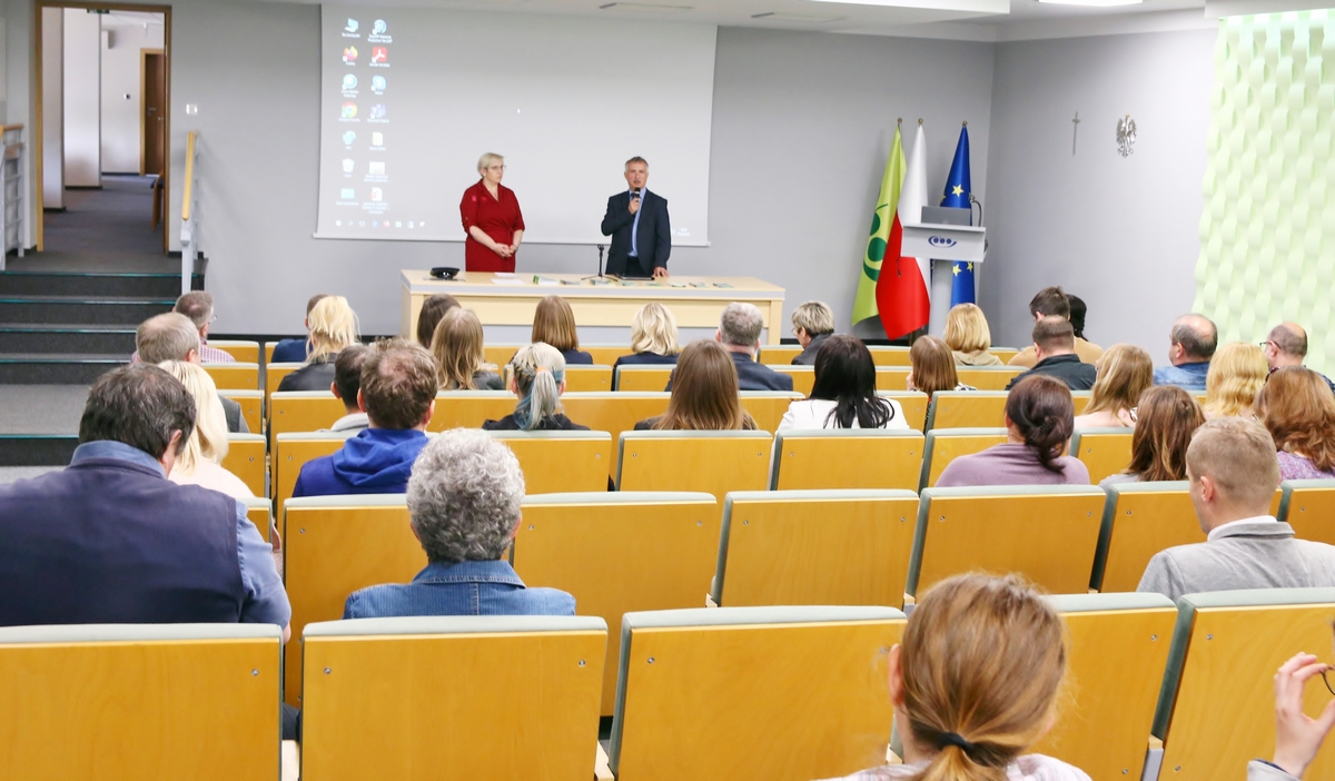 Otwarcie szkolenia przez zastępcą dyrektora COBORU – Marcina Behnke oraz Dyrektora Biura Nasiennictwa GIORiN – Annę Kraśniewską