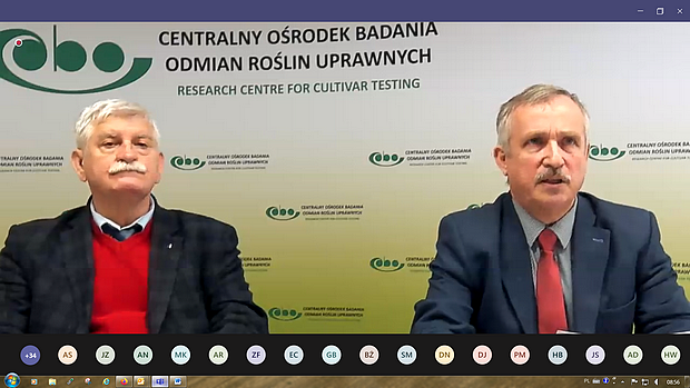 Na zdjęciu	Prof. Marek Korbas – przewodniczący Komisji, Marcin Behnke – zastępca dyrektora COBORU
