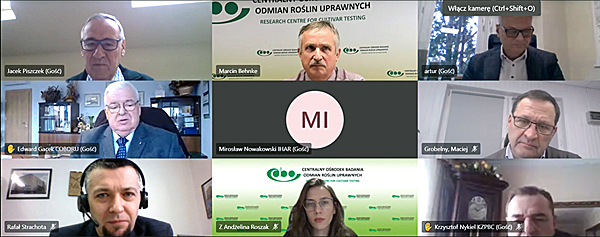 Na zdjęciu1.	Prezentacja uczestników posiedzenia Komisji ds. rejestracji odmian buraka