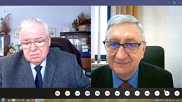 Na zdjęciu 	5.	Prof. Michał Hurej – przewodniczący Komisji, prof. Edward Gacek –dyrektor COBORU