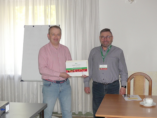 Zdjęcie 5.	Wręczenie certyfikatów ukończenia szkolenia