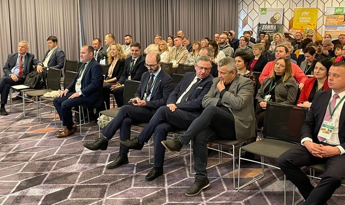 Uczestnicy Regionalnej Konferencji Metodycznej COBORU. Zbliżenie na widownię Sali konferencyjnej